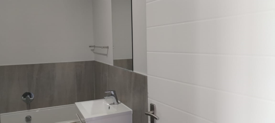 1 Bedroom Property for Sale in Table View Western Cape